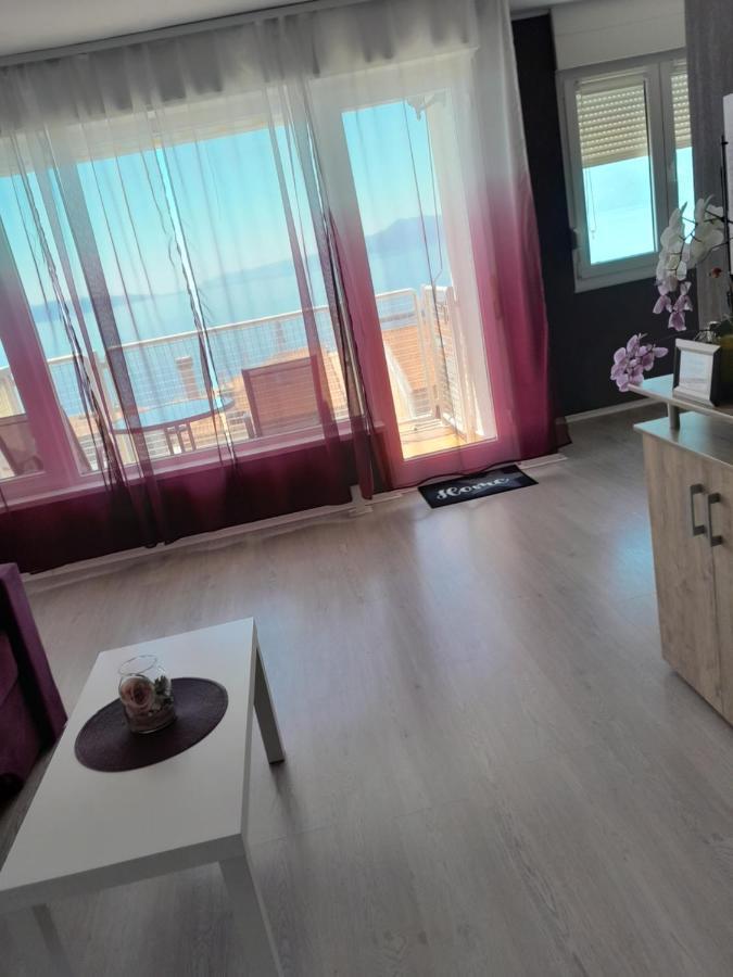 Apartman Rose Lägenhet Rijeka Exteriör bild