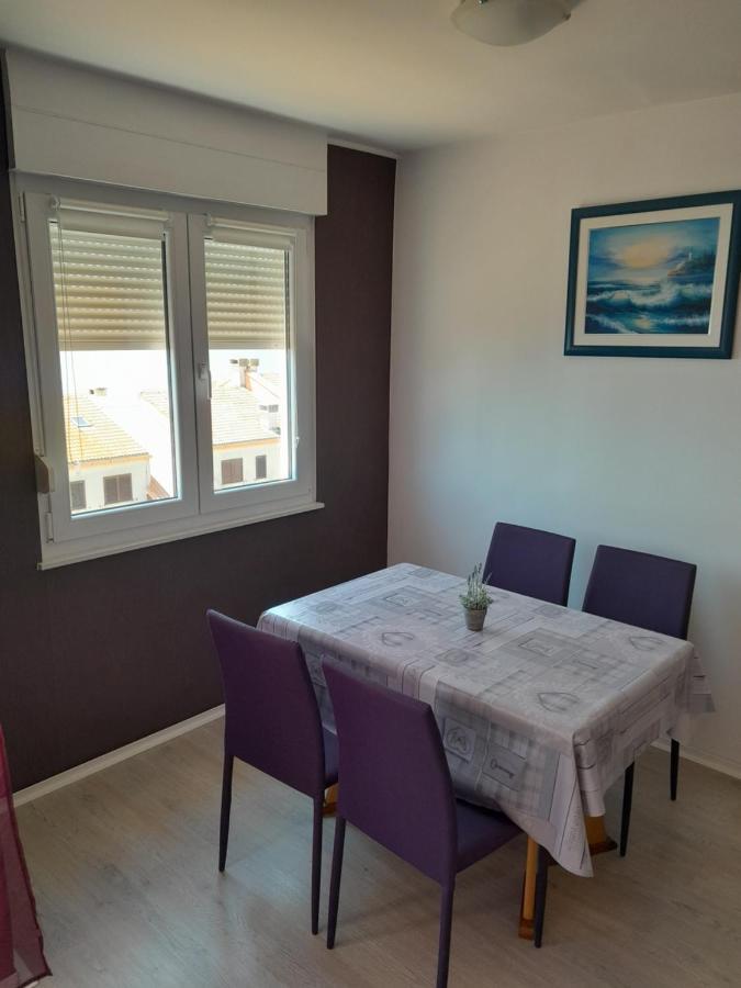Apartman Rose Lägenhet Rijeka Exteriör bild
